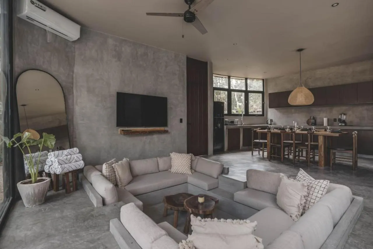 Kontakte von Escencia Casa Oasis G21